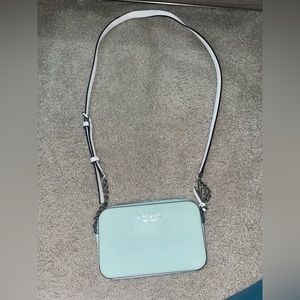 KATE SPADE CROSS BODY PURSE